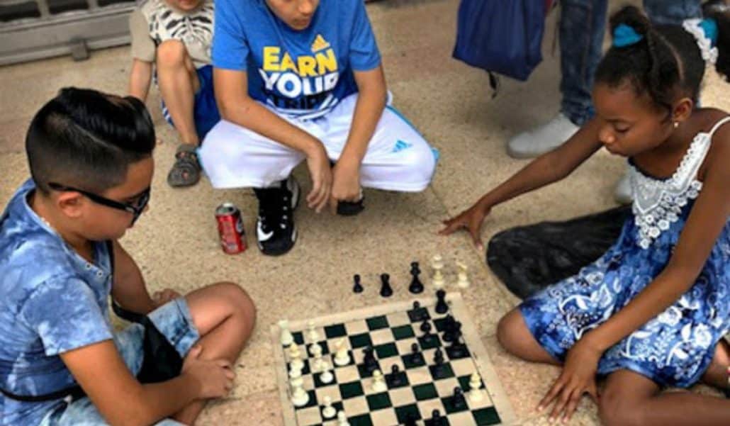 Introduce chess to children